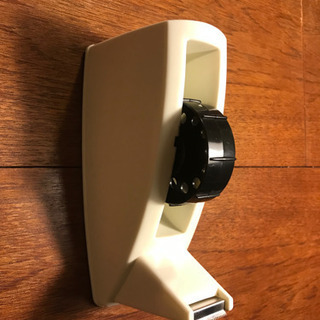 ダブルクリップ２５５個とテープカッター売ります