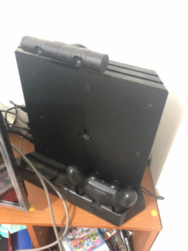 ps4pro1TBとアクセサリ、PSVRのセット