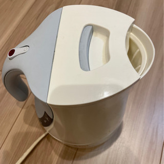 電気ケトル　ティファールの画像