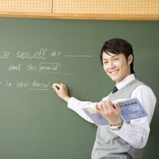 《未経験OK》大学生の方必見！1対3で個別指導の講師スタッフ募集...