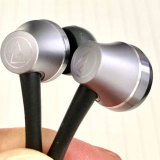 無線ワイヤレスイヤホンの画像