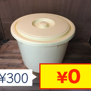 漬物容器と漬物石