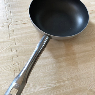 未使用フライパン
