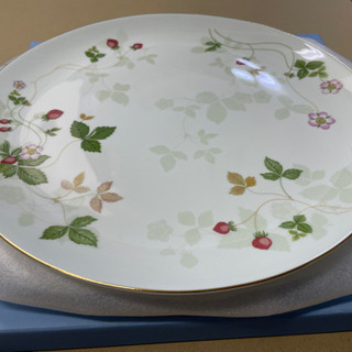 ウェッジウッド　ワイルドストロベリー　27cmの画像