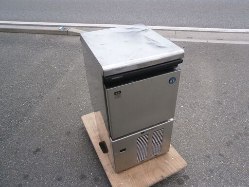 ☆中古品 ホシザキ キューブアイスメーカー 製氷機 IM-25M 2014年製 25L 動作問題なし 傷、凹みがあるので格安販売！！①☆