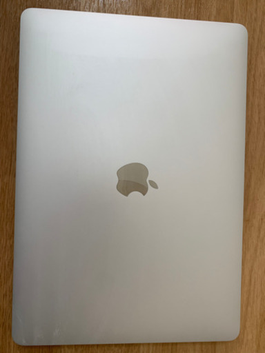 MacBook pro 2019 13インチ