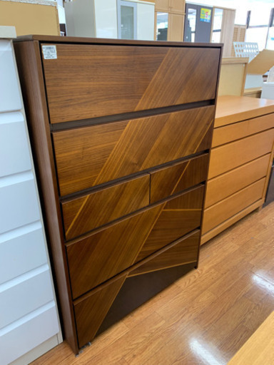 シギヤマ家具めっさ綺麗なハイチェストです！