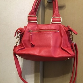 DIANA＊2WAY ショルダーバッグにもなる赤のハンドバッグ＊の画像