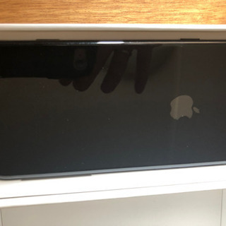 iPhone7 jet Black 128GB
