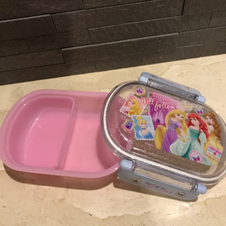 ディズニープリンセス　お弁当箱、おはしセットの画像