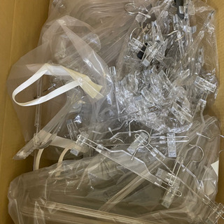 透明　ハンガー　二箱　無料
