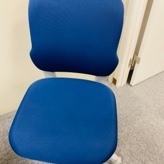 オフィス家具　椅子　キャスター付き　ワークチェア