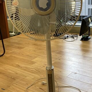 扇風機各種３台無料でお譲りしますの画像