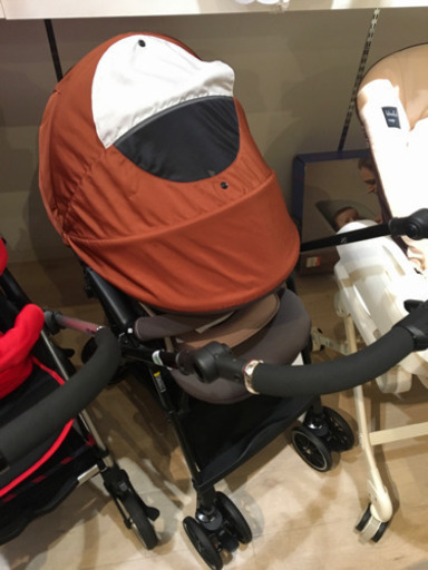 ■店頭引取限定■超美品☆コンビ　ベビーカー　スゴカルα４キャス　エッグショック♫