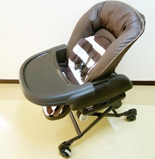 良品 combi ネムリラ 4キャス オートスウィング AT スウィングベッド＆チェア 電動スイング コンビ