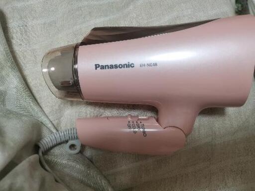 ヘアドライヤーとアイロン