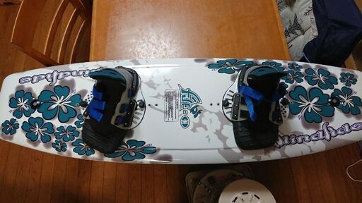 ウェイクボート132 ビンディング付き