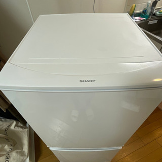 SHARP 2014年製　中型冷蔵冷凍庫の画像