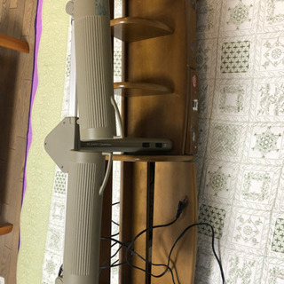 コイズミデスクの本立てダブル蛍光灯のみ　決まりました