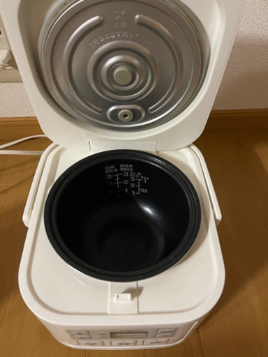ニトリ　炊飯器 3合炊き
