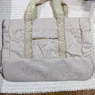 未使用　ベージュ　バッグ