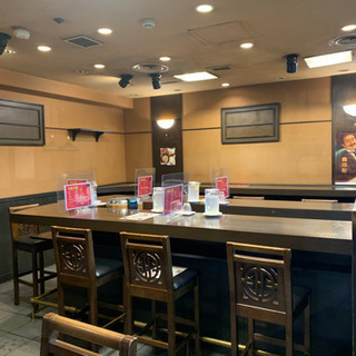 時給¥1,000‼️本町駅直通の居酒屋でのホールスタッフ募集‼️の画像