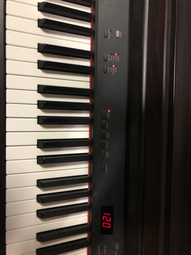 電子ピアノ