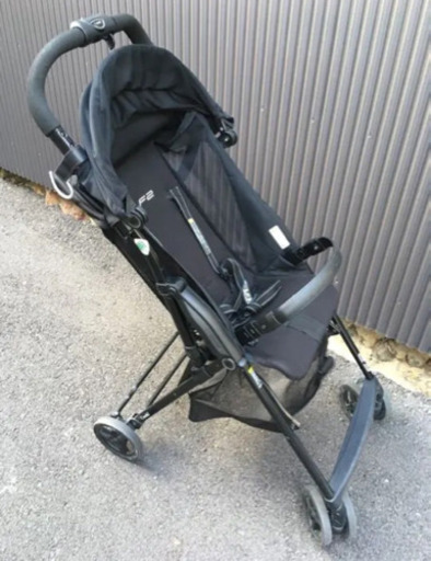 ベビーカーB型