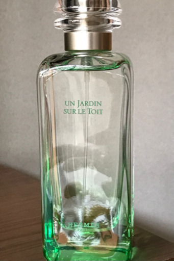 エルメス　香水　屋根の上の庭　100ml