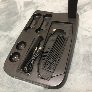  ［2021年新型］PS5 PSVR縦置きスタンドPS5コントローラーとPlayStation move充電器 VRヘッドセット ヘッドホン ヘッドマウントディスプレイハンガー ゲームソフト収納ケース 超静音冷却ファンUSBハブ4ポート付き USB給電式急速充電 省スペース 省時間の多機能スタンド PS5 UHDとPS5 DE版に対応の画像