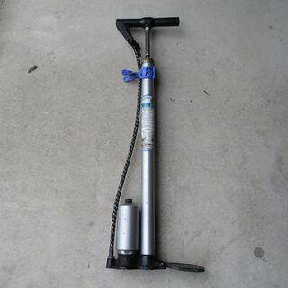 ★売却済み★長期保管品：自転車用空気入れ１　交換ホース付き（こち...