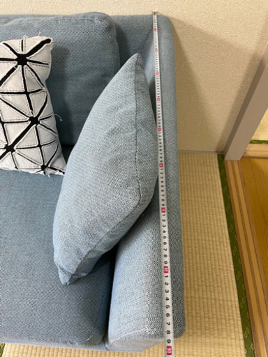 ソファーとクッション