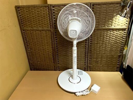 パナソニック 扇風機 2016年製 F-CM338 リビング扇 羽根径30cm DC ホワイト Panasonic 7枚羽根☆ Pay