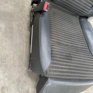 自動車のパワーシート値下げの画像