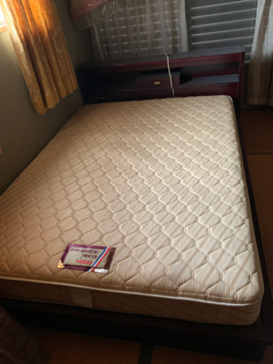 ベッド