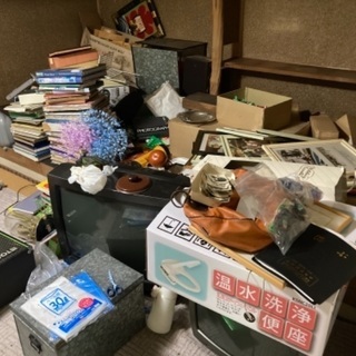 ひな人形や船盛の船とかいろんなもの