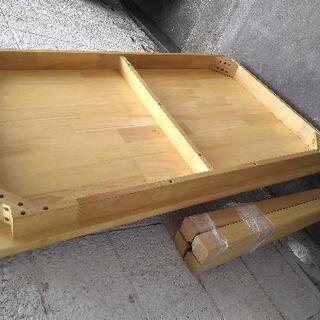 テーブル　プライウッド　明るい木目の画像