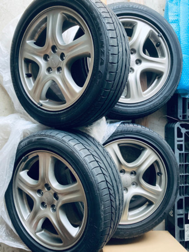 スバルの16インチ純正ホイールとタイヤのセットです