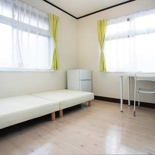 横浜まで2分！3路線使用可能！女性限定鍵付き個室21800円～♪