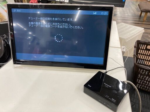 パナソニック プライベートビエラ 2017年製 UN-19F6D ポータブル液晶テレビ