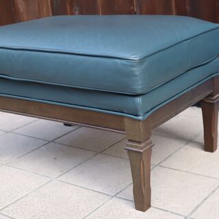 maruni(マルニ)の大人気地中海シリーズの レザー オットマンです