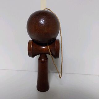 頭がおおきい　けん玉