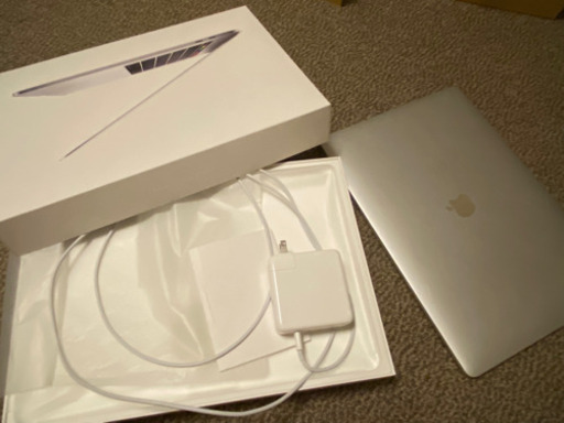 MacBook Pro 2019 充電回数39回！