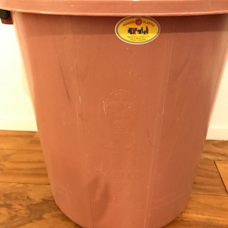 おもちゃバケツ プラスチック 赤の画像