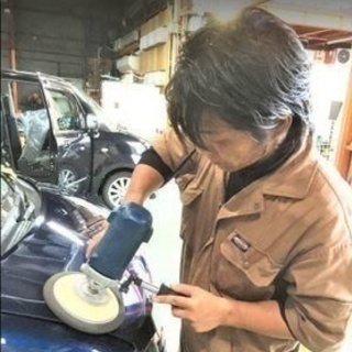 【高収入】自動車鈑金塗装/要普免/週休2日/下井阪駅最寄 和歌山...