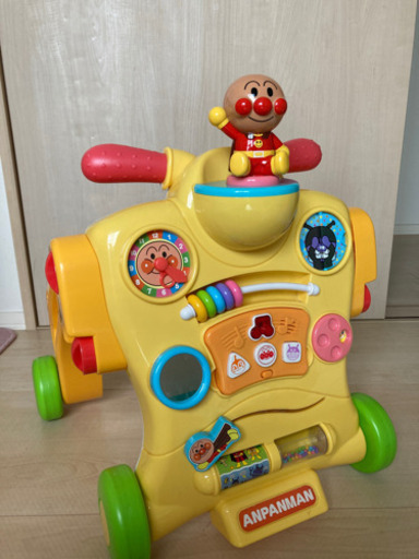 ※ご相談中【アンパンマン　へんしんウォーカー】赤ちゃん おもちゃ カタカタ 歩行器 乗り物