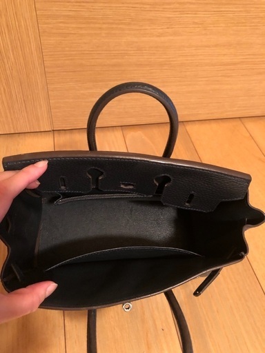 牛革レザー黒バッグ