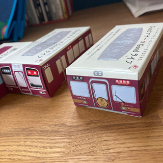 阪急電車のミニテッシュボックス4つの画像