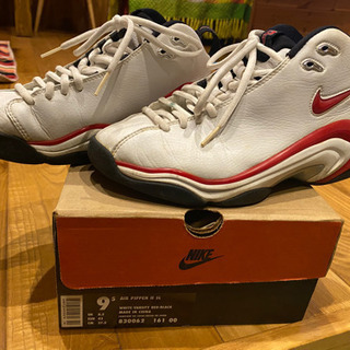 にゅ〜ずスニーカー