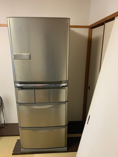 (取引き中)大型冷蔵庫、売ります！